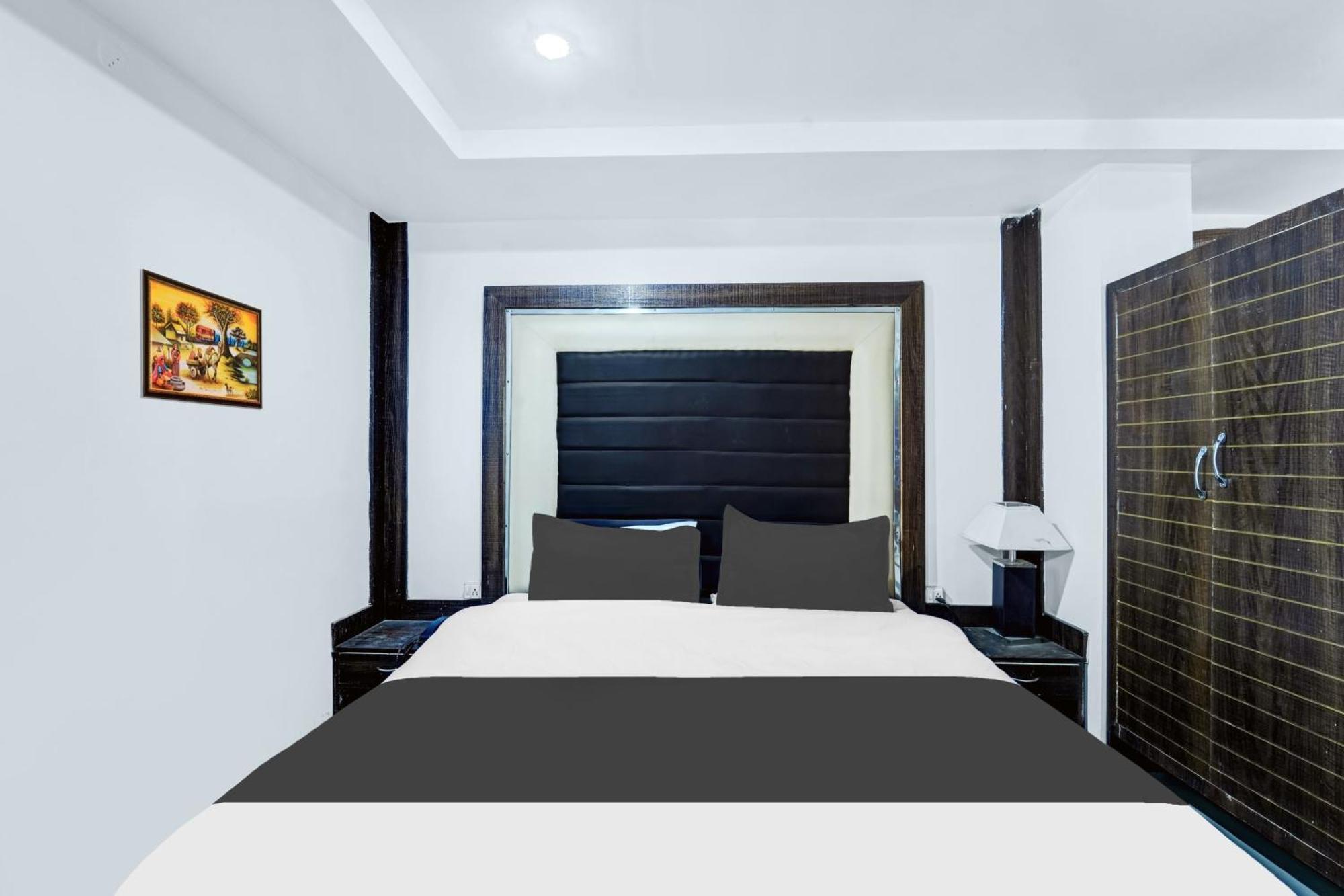 Collection O Rajendra Path Near Railway Station Hotell Patna  Eksteriør bilde